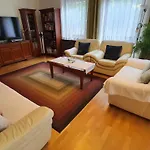 In - Balaton 19629 بيت للعطل