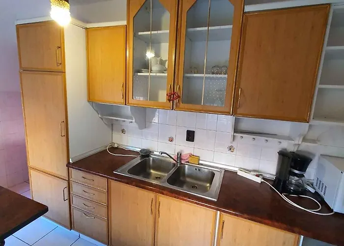 In - Balaton 19629 Case de vacanță